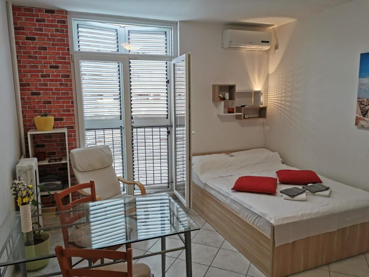 Apartment Vakter Split Bagian luar foto