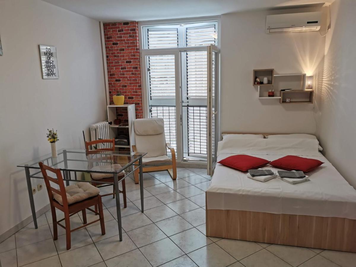 Apartment Vakter Split Bagian luar foto