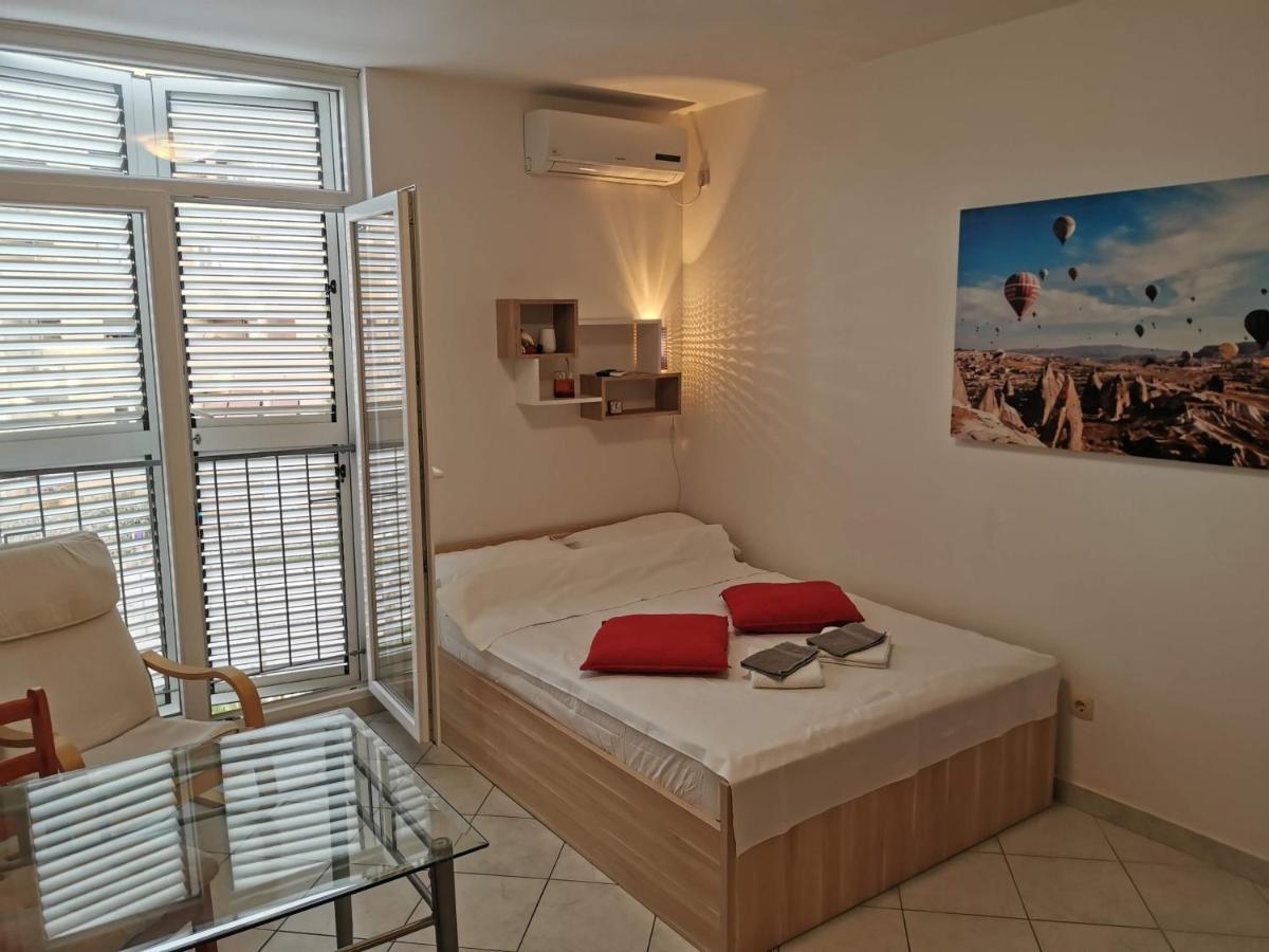 Apartment Vakter Split Bagian luar foto
