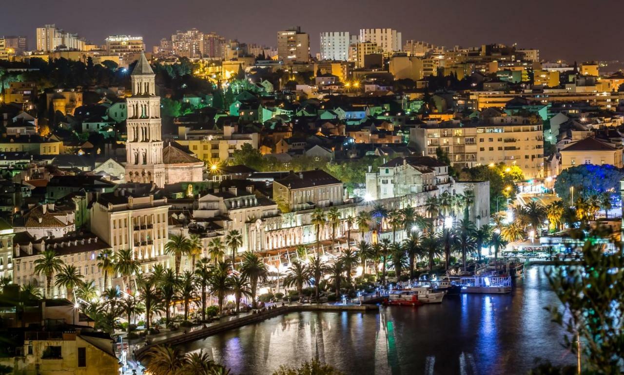 Apartment Vakter Split Bagian luar foto